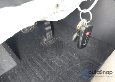 2019 Toyota Rav4 Xle из США, поврежденный, VIN 2T3W1RFV7KC026254